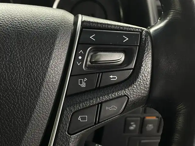 トヨタ ヴェルファイア Z Gエディション 埼玉県 2016(平28)年 6.3万km ホワイトパールクリスタルシャイン 禁煙車　サンルーフ　純正１０型ナビ　１２．１型後席モニター　両側電動スライドドア　ＥＴＣ　ＬＥＤヘッドライト　追従走行　ＭＴモード付ＡＴ　フルセグＴＶ　パワーシート　衝突被害軽減