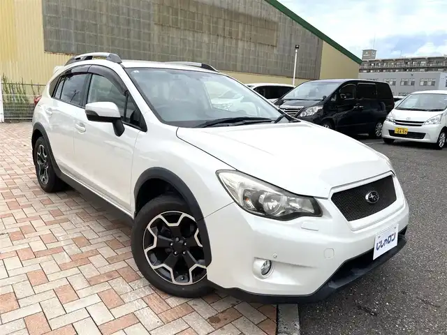スバル インプレッサ ＸＶ 新潟県 2015(平27)年 10.1万km クリスタルホワイトP (株)IDOMが運営する【じしゃロン新潟店】の自社ローン専用車両になります。/こちらは現金またはオートローンご利用時の価格です。自社ローンご希望の方は別途その旨お申付け下さい/４WD/純正7インチSDナビ/アイサイト/フルセグTV視聴可能（走行中視聴不可）/CD/DVD/AM/FM再生可能/Bluetooth/USB接続可能/ETC/クルーズコントロール（追従走行可能）/パドルシフト/レーンキープアシスト/横滑り防止装置/パワーシート（D席＋N席）/バックカメラ/電動格納ウィンカーミラー/スマートキー/スペアキー