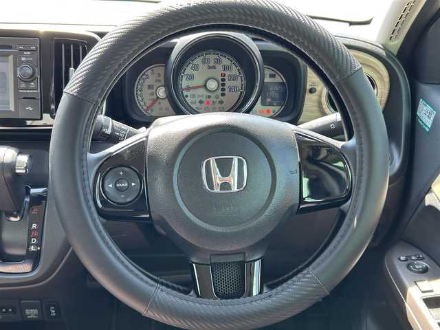 ホンダ Ｎ ＯＮＥ G SS ブラウンスタイルパッケージ 福岡県 2017(平29)年 1.6万km パール ワンオーナー/あんしんパッケージ/Gathers7型ナビ（CD/iPod/AM/FM/ワンセグ）/バックカメラ/LEDヘッドライト/オートライト/シートヒーター/USB入力端子/アイドリングストップ/横滑り防止装置/盗難防止装置/衝突軽減システム/ヒルスタートアシスト機能/スマートキー/ETC/保証書/取扱説明書/カラーコード（NH875PD）パール/ブラウン