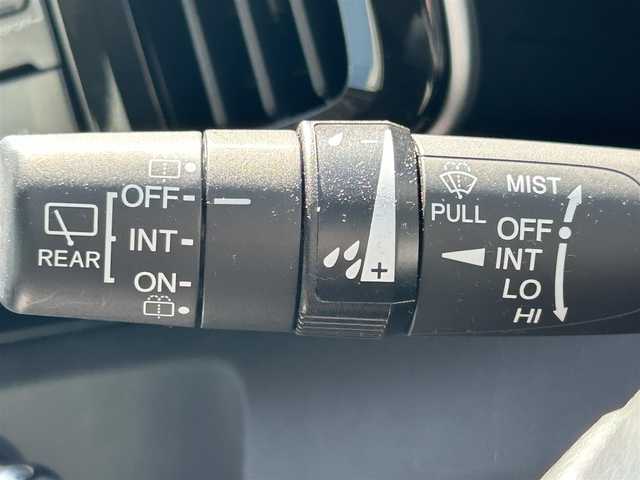 ホンダ Ｎ ＯＮＥ G SS ブラウンスタイルパッケージ 福岡県 2017(平29)年 1.6万km パール ワンオーナー/あんしんパッケージ/Gathers7型ナビ（CD/iPod/AM/FM/ワンセグ）/バックカメラ/LEDヘッドライト/オートライト/シートヒーター/USB入力端子/アイドリングストップ/横滑り防止装置/盗難防止装置/衝突軽減システム/ヒルスタートアシスト機能/スマートキー/ETC/保証書/取扱説明書/カラーコード（NH875PD）パール/ブラウン