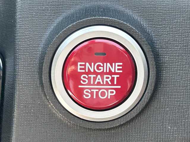 ホンダ Ｎ ＯＮＥ G SS ブラウンスタイルパッケージ 福岡県 2017(平29)年 1.6万km パール ワンオーナー/あんしんパッケージ/Gathers7型ナビ（CD/iPod/AM/FM/ワンセグ）/バックカメラ/LEDヘッドライト/オートライト/シートヒーター/USB入力端子/アイドリングストップ/横滑り防止装置/盗難防止装置/衝突軽減システム/ヒルスタートアシスト機能/スマートキー/ETC/保証書/取扱説明書/カラーコード（NH875PD）パール/ブラウン