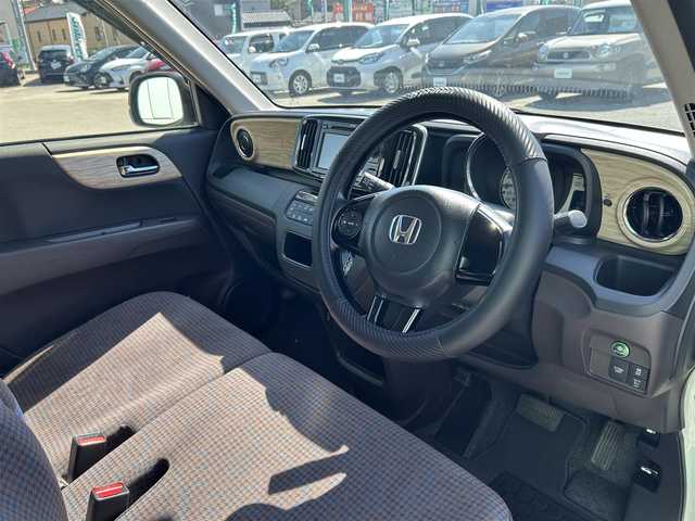 ホンダ Ｎ ＯＮＥ G SS ブラウンスタイルパッケージ 福岡県 2017(平29)年 1.6万km パール ワンオーナー/あんしんパッケージ/Gathers7型ナビ（CD/iPod/AM/FM/ワンセグ）/バックカメラ/LEDヘッドライト/オートライト/シートヒーター/USB入力端子/アイドリングストップ/横滑り防止装置/盗難防止装置/衝突軽減システム/ヒルスタートアシスト機能/スマートキー/ETC/保証書/取扱説明書/カラーコード（NH875PD）パール/ブラウン