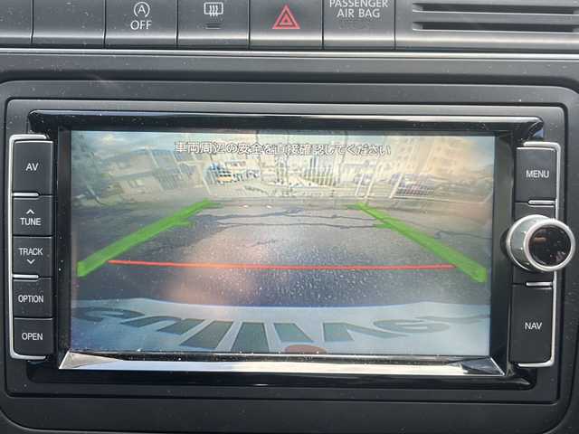 フォルクスワーゲン ポロ TSIコンフォートライン 沖縄県 2015(平27)年 5万km 赤 純正ナビ・ＴＶ・Bluetooth・CD・DVD/バックカメラ/ETC/リモコンキー/ウィンカードアミラー/純正アルミ/オートライト