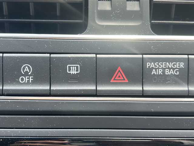 フォルクスワーゲン ポロ TSIコンフォートライン 沖縄県 2015(平27)年 5万km 赤 純正ナビ・ＴＶ・Bluetooth・CD・DVD/バックカメラ/ETC/リモコンキー/ウィンカードアミラー/純正アルミ/オートライト