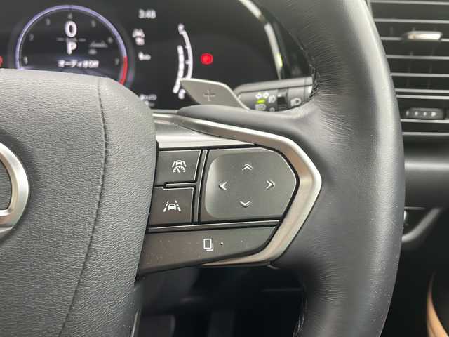 レクサス ＮＸ 250 バージョンL 神奈川県 2023(令5)年 1.6万km ソニッククォーツ ワンオーナー/サンルーフ/純正ナビ【BT/Miracast/フルセグTV】/全方位カメラ/AC100V/100W/ヘッドアップディスプレイ/パドルシフト/置くだけ充電/運転支援/・レーンディパーチャーアラート/・クリアランスソナー/・パーキングサポートブレーキ/・ブラインドスポットモニター/・安心降車アシスト/・リヤクロストラフィックアラート/・リヤカメラディテクション/・プロアクティブドライビングアシスト/・ロードサインアシスト/・レーダークルーズコントロール/電動パーキングブレーキ/オートブレーキホールド/アイドリングストップ/レザーシート(ヘーゼルカラー)/デジタルインナーミラー/前席パワーシート(D席メモリー機能付き)/電動リアゲート/オートマチックハイビーム/LEDオートライト/前後ドライブレコーダー/ビルトインETC2.0/カードキー×１/スペアキー×１/取扱説明書/新車時保証書