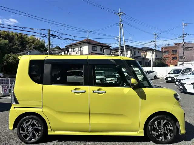 ダイハツ タント カスタム X 熊本県 2019(令1)年 5.8万km マスタードイエローマイカメタリック 純正9インチナビ（NSZN-Y69DS）/【フルセグTV/CD/DVD/Bluetooth】/バックカメラ/両側パワースライドドア/運転席ロングスライドシート/衝突軽減装置/コーナーセンサー/アイドリングストップ/純正15インチAW/前ドライブレコーダー/ビルトインETC/オートライト/電動格納ミラー/プッシュスタート/ステアリングスイッチ/フロアマット/ドアバイザー/横滑り防止/盗難防止装置/保証書/取扱説明書
