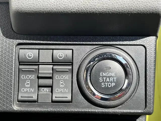 ダイハツ タント カスタム X 熊本県 2019(令1)年 5.8万km マスタードイエローマイカメタリック 純正9インチナビ（NSZN-Y69DS）/【フルセグTV/CD/DVD/Bluetooth】/バックカメラ/両側パワースライドドア/運転席ロングスライドシート/衝突軽減装置/コーナーセンサー/アイドリングストップ/純正15インチAW/前ドライブレコーダー/ビルトインETC/オートライト/電動格納ミラー/プッシュスタート/ステアリングスイッチ/フロアマット/ドアバイザー/横滑り防止/盗難防止装置/保証書/取扱説明書