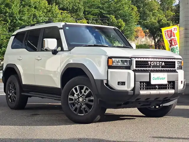 トヨタ ランドクルーザー ２５０ VX 大阪府 2024(令6)年 0.1万km プラチナホワイトパールマイカ /禁煙ワンオーナー//衝突被害軽減ブレーキ//サンルーフ/ルーフレール//純正12.3インチナビ機能付ディスプレイオーディオ//フルセグTV/BT/Miracast/HDMI/タイプC//全方位カメラ・バックカメラ//前後クリアランスソナー//ステアリングスイッチ//パワーバックドア//デジタルインナーミラー//レーンディパーチャーアラート//レーダークルーズコントロール//ブラインドスポットモニター//ビルトインETC2.0//DN席シートヒーター/エアシート//D席パワーシート//ステアリングヒーター//純正18AW//オートハイビーム