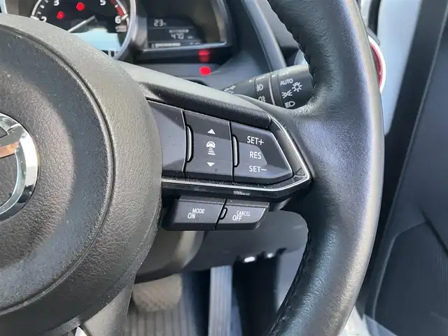 マツダ デミオ XD ツーリング Lパッケージ 高知県 2017(平29)年 2万km スノーフレイクホワイトパールマイカ 純正ナビ/Bluetooth接続/ETC/ターボ/ドライブレコーダー/全方位カメラ/純正フロアマット/純正16インチアルミホイール/フルセグテレビ/AAC/シートヒーター/横滑り防止装置/盗難防止装置/衝突被害軽減システム/LEDヘッドライト/AM/FM/本革巻きステアリング