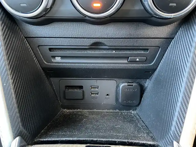 マツダ デミオ XD ツーリング Lパッケージ 高知県 2017(平29)年 2万km スノーフレイクホワイトパールマイカ 純正ナビ/Bluetooth接続/ETC/ターボ/ドライブレコーダー/全方位カメラ/純正フロアマット/純正16インチアルミホイール/フルセグテレビ/AAC/シートヒーター/横滑り防止装置/盗難防止装置/衝突被害軽減システム/LEDヘッドライト/AM/FM/本革巻きステアリング