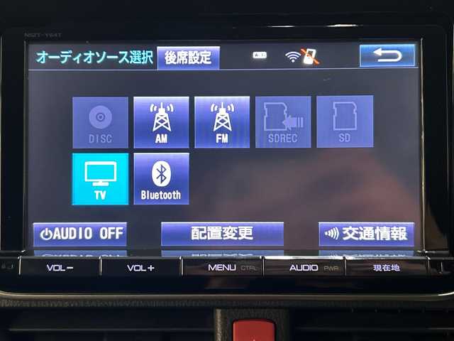 トヨタ エスクァイア ハイブリッド Gi 愛媛県 2015(平27)年 6.6万km ブラック 純正フリップダウンモニター/純正９型ナビ/フルセグTV　Bluetooth　DVD再生/バックカメラ/クルーズコントロール/両側電動スライドドア/レザーシート/クルーズコントロール/ドライブレコーダー/ＥＴＣ/おくだけ充電/シートヒーター/ＬＥＤ