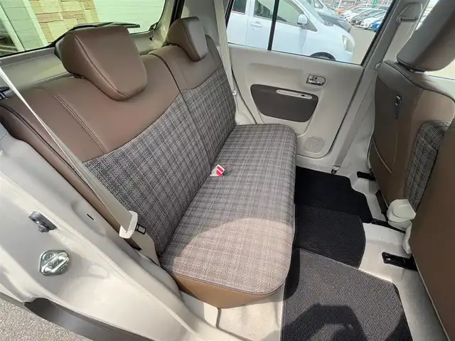 スズキ ラパン ＬＣ X 徳島県 2024(令6)年 0.5万km フォーンベージュM 純正ディスプレイオーディオ/ハーフレザーシート/シートヒーター/純正14インチアルミホイール/衝突被害軽減システム/レーンキープアシスト/横滑り防止装置/コーナーセンサー/バックカメラ/フロアマット/プッシュスタート/スマートキー