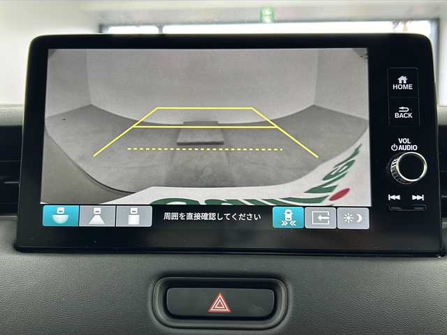 ホンダ ヴェゼル ハイブリッド e:HEV Z 大阪府 2021(令3)年 5.1万km サンドカーキパール 純正ディスプレイオーディオ/（FM/AM/TV/Bluetooth）/ホンダセンシング/・路外逸脱抑制システム/・ブラインドスポットモニター/・踏み間違い衝突軽減システム/・衝突被害軽減システム/ダウンヒルアシスト/レーダークルーズコントロール/バックカメラ/・バックソナー/ドライブレコーダー/ETC/車内Wi-Fi/ブレーキホールド/電子パーキング/ハーフレザーシート/・シートヒーター/ステアリングヒーター/ステアリングスイッチ/パドルシフト/電動リアゲート/横滑り防止/プッシュスタート/スマートキー/USB/SOSボタン/自動防眩ルームミラー