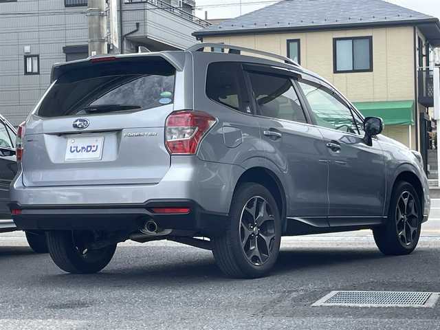 スバル フォレスター S－リミテッド 埼玉県 2015(平27)年 9.3万km アイスシルバーメタリック (株)IDOMが運営する【じしゃロン鳩ヶ谷店】の自社ローン専用車両になりますこちらは現金またはオートローンご利用時の価格です。自社ローンご希望の方は別途その旨お申付け下さい/アイサイト/衝突被害軽減ブレーキ/アクティブレーンキープ/全車速追従機能付きクルーズコントロール/X MODE/ヒートシーター（D席＋N席）/パワーシート（D席＋N席）/アイドリングストップ/プッシュスタート/スマートキー/ETC/オートエアコン/HIDオートライト/純正フロアマット