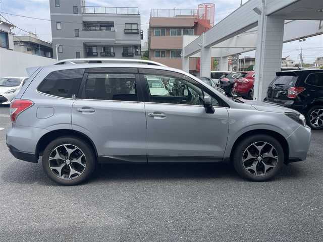 スバル フォレスター S－リミテッド 埼玉県 2015(平27)年 9.3万km アイスシルバーメタリック (株)IDOMが運営する【じしゃロン鳩ヶ谷店】の自社ローン専用車両になりますこちらは現金またはオートローンご利用時の価格です。自社ローンご希望の方は別途その旨お申付け下さい/アイサイト/衝突被害軽減ブレーキ/アクティブレーンキープ/全車速追従機能付きクルーズコントロール/X MODE/ヒートシーター（D席＋N席）/パワーシート（D席＋N席）/アイドリングストップ/プッシュスタート/スマートキー/ETC/オートエアコン/HIDオートライト/純正フロアマット