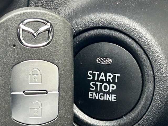 マツダ ＣＸ－５ XD 道央・札幌 2012(平24)年 4.4万km アルミニウムメタリック 4WD/純正ナビ /（FM/AM/BT/フルセグ） /クルーズコントロール /スマートキー /プッシュスタート /コーナーセンサー /LEDヘッドライト /衝突軽減ブレーキ /オートライト /アイドリングストップ /ETC /純正フロアマット/取扱説明書・保証書