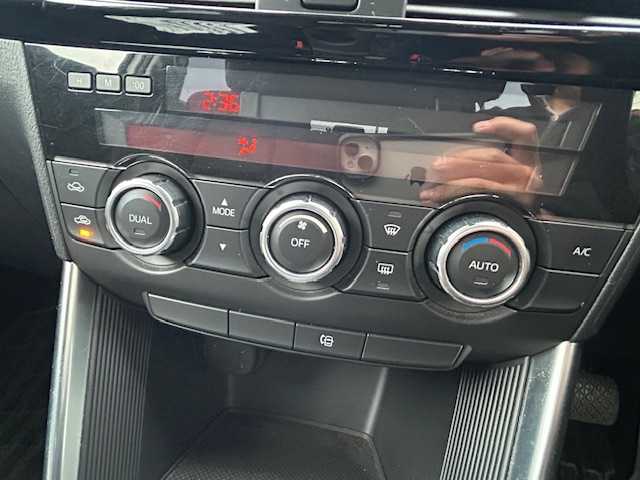 マツダ ＣＸ－５ XD 道央・札幌 2012(平24)年 4.4万km アルミニウムメタリック 4WD/純正ナビ /（FM/AM/BT/フルセグ） /クルーズコントロール /スマートキー /プッシュスタート /コーナーセンサー /LEDヘッドライト /衝突軽減ブレーキ /オートライト /アイドリングストップ /ETC /純正フロアマット/取扱説明書・保証書