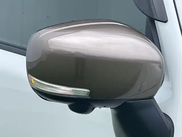 スズキ ハスラー Jスタイル Ⅱ ターボ 香川県 2022(令4)年 2.4万km ピュアホワイトパール/ウッディブラウン2トーンルーフ 純正ナビ/→AM/FM/CD/DVD/Bluetooth/フルセグTV/全方位カメラ/シートヒーター/レーダークルーズコントロール/レーンキープアシスト/プッシュスタート/アイドリングストップ/衝突軽減ブレーキ/ETC/パドルシフト/革巻きステアリング/LEDヘッドライト/オートライト/ステアリングスイッチ