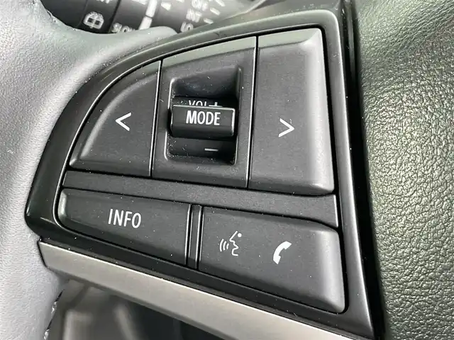 スズキ ハスラー Jスタイル Ⅱ ターボ 香川県 2022(令4)年 2.4万km ピュアホワイトパール/ウッディブラウン2トーンルーフ 純正ナビ/→AM/FM/CD/DVD/Bluetooth/フルセグTV/全方位カメラ/シートヒーター/レーダークルーズコントロール/レーンキープアシスト/プッシュスタート/アイドリングストップ/衝突軽減ブレーキ/ETC/パドルシフト/革巻きステアリング/LEDヘッドライト/オートライト/ステアリングスイッチ