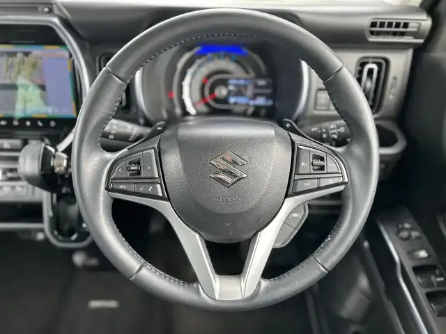 スズキ ハスラー Jスタイル ターボ 長崎県 2021(令3)年 2.7万km ピュアホワイトパール/ガンメタリック2トーン ワンオーナー/純正ナビ（9インチ）/・Bluetoothオーディオ/USBオーディオ/・Apple CarPlay/AndroidAuto/・フルセグTV/DVD/全方位モニター/セーフティサポート/・レーンキープアシスト/・アダプティブクルーズコントロール/シートヒーター（前席）/純正１５インチアルミ/LEDヘッドランプ/・オートライト/オートマチックハイビーム/J STYLEエンブレム（バックドア）/ビルトインETC/シートバックテーブル/ステアリングリモコン/スマートキー/純正シートカバー/取扱説明書/保証書/スペアキー1本