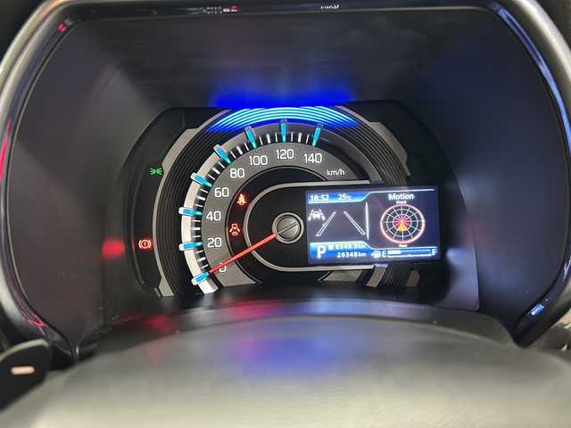 スズキ ハスラー Jスタイル ターボ 長崎県 2021(令3)年 2.7万km ピュアホワイトパール/ガンメタリック2トーン ワンオーナー/純正ナビ（9インチ）/・Bluetoothオーディオ/USBオーディオ/・Apple CarPlay/AndroidAuto/・フルセグTV/DVD/全方位モニター/セーフティサポート/・レーンキープアシスト/・アダプティブクルーズコントロール/シートヒーター（前席）/純正１５インチアルミ/LEDヘッドランプ/・オートライト/オートマチックハイビーム/J STYLEエンブレム（バックドア）/ビルトインETC/シートバックテーブル/ステアリングリモコン/スマートキー/純正シートカバー/取扱説明書/保証書/スペアキー1本
