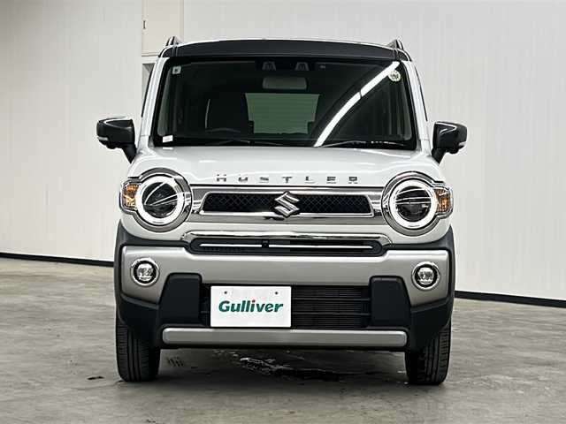 スズキ ハスラー Jスタイル ターボ 長崎県 2021(令3)年 2.7万km ピュアホワイトパール/ガンメタリック2トーン ワンオーナー/純正ナビ（9インチ）/・Bluetoothオーディオ/USBオーディオ/・Apple CarPlay/AndroidAuto/・フルセグTV/DVD/全方位モニター/セーフティサポート/・レーンキープアシスト/・アダプティブクルーズコントロール/シートヒーター（前席）/純正１５インチアルミ/LEDヘッドランプ/・オートライト/オートマチックハイビーム/J STYLEエンブレム（バックドア）/ビルトインETC/シートバックテーブル/ステアリングリモコン/スマートキー/純正シートカバー/取扱説明書/保証書/スペアキー1本