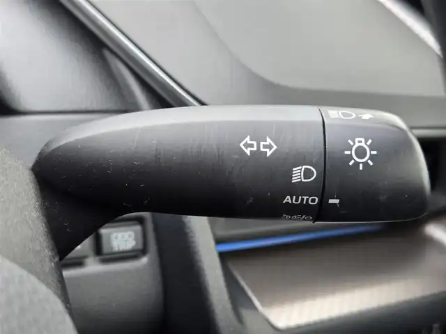 トヨタ プリウス U 鹿児島県 2023(令5)年 4.3万km アティチュードブラックマイカ パノラミックビューモニター　/レーダークルーズコントロール　/前後ドライブレコーダー（純正ＯＰ）　/ビルトインＥＴＣ２．０　/ステアリングヒーター　/Ｄ＋Ｎ席シートヒーター　/純正メモリーナビ　/バックカメラ/前後コーナーセンサー/Bluetoothオーディオ/プッシュスタート/スマートキー