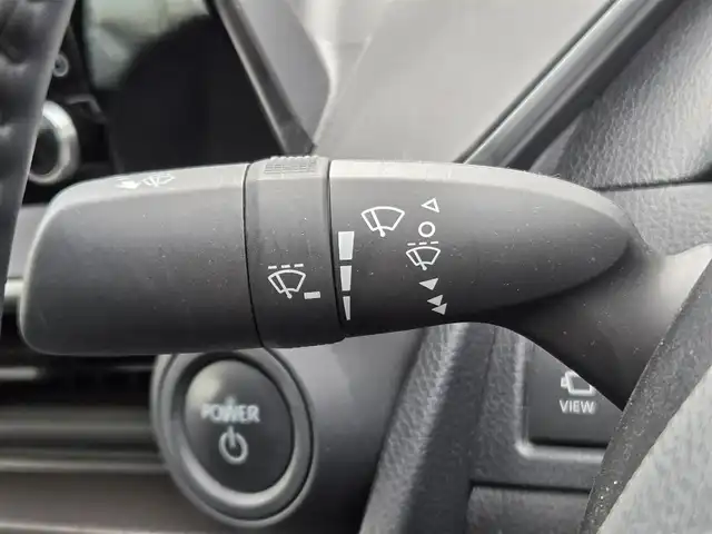 トヨタ プリウス U 鹿児島県 2023(令5)年 4.3万km アティチュードブラックマイカ パノラミックビューモニター　/レーダークルーズコントロール　/前後ドライブレコーダー（純正ＯＰ）　/ビルトインＥＴＣ２．０　/ステアリングヒーター　/Ｄ＋Ｎ席シートヒーター　/純正メモリーナビ　/バックカメラ/前後コーナーセンサー/Bluetoothオーディオ/プッシュスタート/スマートキー