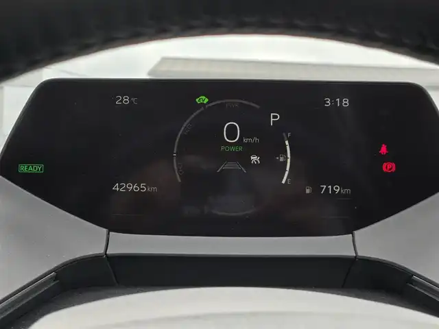 トヨタ プリウス U 鹿児島県 2023(令5)年 4.3万km アティチュードブラックマイカ パノラミックビューモニター　/レーダークルーズコントロール　/前後ドライブレコーダー（純正ＯＰ）　/ビルトインＥＴＣ２．０　/ステアリングヒーター　/Ｄ＋Ｎ席シートヒーター　/純正メモリーナビ　/バックカメラ/前後コーナーセンサー/Bluetoothオーディオ/プッシュスタート/スマートキー