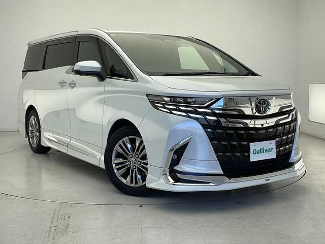 トヨタ アルファード Z 千葉県 2024(令6)年 0.7万km パール 衝突軽減ブレーキ/レーンキープアシスト/レーダークルーズコントロール/オートマチックハイビーム/純正メモリナビ/（フルセグ/Bluetooth/FM/AM/Miracast）/全方位カメラ/ステアリングスイッチ/ステアリングヒーター/両側パワースライドドア/レザーシート/シートヒーター（運転席＋助手席＋2列目）/エアシート（運転席＋助手席＋2列目）/シートメモリー/LEDヘッドライト/フォグライト/電動格納ミラー/社外フロアマット/純正サイドバイザー/ロールサンシェード/純正18インチアルミホイール
