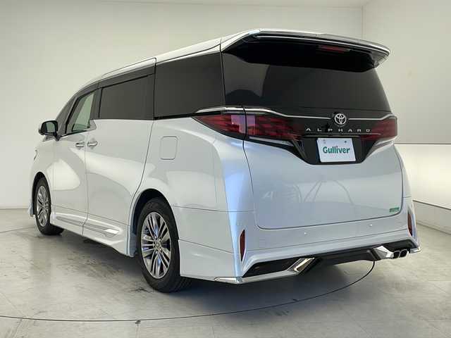 トヨタ アルファード Z 千葉県 2024(令6)年 0.7万km パール 衝突軽減ブレーキ/レーンキープアシスト/レーダークルーズコントロール/オートマチックハイビーム/純正メモリナビ/（フルセグ/Bluetooth/FM/AM/Miracast）/全方位カメラ/ステアリングスイッチ/ステアリングヒーター/両側パワースライドドア/レザーシート/シートヒーター（運転席＋助手席＋2列目）/エアシート（運転席＋助手席＋2列目）/シートメモリー/LEDヘッドライト/フォグライト/電動格納ミラー/社外フロアマット/純正サイドバイザー/ロールサンシェード/純正18インチアルミホイール