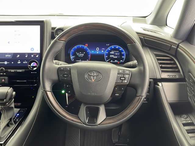 トヨタ アルファード Z 千葉県 2024(令6)年 0.7万km パール 衝突軽減ブレーキ/レーンキープアシスト/レーダークルーズコントロール/オートマチックハイビーム/純正メモリナビ/（フルセグ/Bluetooth/FM/AM/Miracast）/全方位カメラ/ステアリングスイッチ/ステアリングヒーター/両側パワースライドドア/レザーシート/シートヒーター（運転席＋助手席＋2列目）/エアシート（運転席＋助手席＋2列目）/シートメモリー/LEDヘッドライト/フォグライト/電動格納ミラー/社外フロアマット/純正サイドバイザー/ロールサンシェード/純正18インチアルミホイール