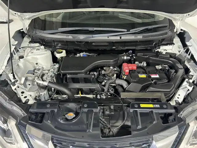 日産 エクストレイル 20Xi 佐賀県 2019(平31)年 3.5万km ブリリアントホワイトパール 純正9型ナビ/AM/FM/フルセグTV/CD/DVD/Bluetooth/AUX/USB/インテリジェントアラウンドビューモニター/プロパイロット/レーダークルーズコントロール/エマージェンシーブレーキ/レーンディパーチャーワーニング/インテリジェントルームミラー/アイドリングストップ/ドライブレコーダー/パワーバックドア/ETC/電子パーキング/オートホールド/クイックコンフォート/LEDヘッドライト/オートマチックハイビーム/フォグランプ/純正18インチアルミホイール/フロアマット/ドアバイザー/スペアキー