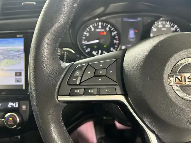 日産 エクストレイル 20Xi 佐賀県 2019(平31)年 3.5万km ブリリアントホワイトパール 純正9型ナビ/AM/FM/フルセグTV/CD/DVD/Bluetooth/AUX/USB/インテリジェントアラウンドビューモニター/プロパイロット/レーダークルーズコントロール/エマージェンシーブレーキ/レーンディパーチャーワーニング/インテリジェントルームミラー/アイドリングストップ/ドライブレコーダー/パワーバックドア/ETC/電子パーキング/オートホールド/クイックコンフォート/LEDヘッドライト/オートマチックハイビーム/フォグランプ/純正18インチアルミホイール/フロアマット/ドアバイザー/スペアキー
