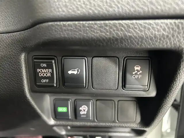 日産 エクストレイル 20Xi 佐賀県 2019(平31)年 3.5万km ブリリアントホワイトパール 純正9型ナビ/AM/FM/フルセグTV/CD/DVD/Bluetooth/AUX/USB/インテリジェントアラウンドビューモニター/プロパイロット/レーダークルーズコントロール/エマージェンシーブレーキ/レーンディパーチャーワーニング/インテリジェントルームミラー/アイドリングストップ/ドライブレコーダー/パワーバックドア/ETC/電子パーキング/オートホールド/クイックコンフォート/LEDヘッドライト/オートマチックハイビーム/フォグランプ/純正18インチアルミホイール/フロアマット/ドアバイザー/スペアキー