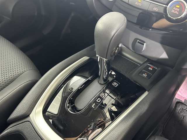 日産 エクストレイル 20Xi 佐賀県 2019(平31)年 3.5万km ブリリアントホワイトパール 純正9型ナビ/AM/FM/フルセグTV/CD/DVD/Bluetooth/AUX/USB/インテリジェントアラウンドビューモニター/プロパイロット/レーダークルーズコントロール/エマージェンシーブレーキ/レーンディパーチャーワーニング/インテリジェントルームミラー/アイドリングストップ/ドライブレコーダー/パワーバックドア/ETC/電子パーキング/オートホールド/クイックコンフォート/LEDヘッドライト/オートマチックハイビーム/フォグランプ/純正18インチアルミホイール/フロアマット/ドアバイザー/スペアキー