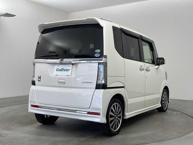 ホンダ Ｎ ＢＯＸ カスタム G ターボ Lパッケージ 兵庫県 2016(平28)年 5.7万km プレミアムホワイトパールⅡ ・純正ナビ/Bluetooth/TV/CD/DVD/・バックカメラ/・クルーズコントロール/・ハーフレザーシート/・シートバックテーブル/・純正フロアマット/・両側パワースライドドア/・ステアリングリモコン/・パドルシフト/・HIDライト/・純正15インチアルミホイール/・プラズマクラスター/・ビルトインETC/・純正前方ドライブレコーダー/・ルーフコンソール/・プッシュスタートボタン/・スマートキー