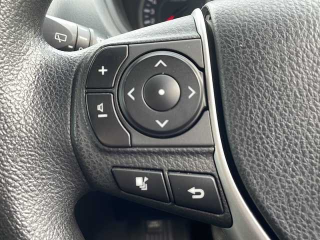 トヨタ ヴォクシー 熊本県 2014(平26)年 13.7万km ホワイトパールクリスタルシャイン (株)IDOMが運営する【じしゃロン熊本店】の自社ローン対象車両になります。こちらは現金ご利用時の価格です。自社ローンご希望の方は別途その旨お申付け下さい。/純正ナビ（NSZT-W64）/バックカメラ/純正フリップダウンモニター/DVD/CD/Bluetooth接続/ビルトインETC/両側パワースライドドア/コーナーセンサー/LEDヘッドライト/オートライト/スマートキー