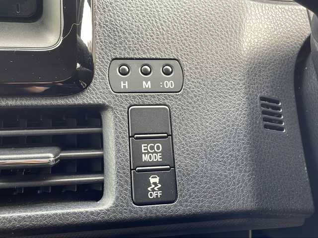 トヨタ ヴォクシー 熊本県 2014(平26)年 13.7万km ホワイトパールクリスタルシャイン (株)IDOMが運営する【じしゃロン熊本店】の自社ローン対象車両になります。こちらは現金ご利用時の価格です。自社ローンご希望の方は別途その旨お申付け下さい。/純正ナビ（NSZT-W64）/バックカメラ/純正フリップダウンモニター/DVD/CD/Bluetooth接続/ビルトインETC/両側パワースライドドア/コーナーセンサー/LEDヘッドライト/オートライト/スマートキー