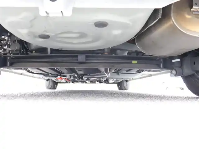トヨタ シエンタ ハイブリッド G セーフティエディション 神奈川県 2020(令2)年 5.8万km ホワイトパールクリスタルシャイン ワンオーナー /両側パワースライドドア /セーフティセンス（衝突回避支援パッケージ）/：先行車発進告知機能/純正ドラレコ（フロント）/インテリジェントクリアランスソナー/クルーズコントロール/クリアレンズLEDリアコンビネーションランプ/：LEDヘッドランプ/：フロントフォグランプ/ステアリングヒーター/：シートヒーター （前席）/ビルトインETC2.0/純正フロアマット/：ドアバイザー/トヨタコネクトナビ（NSZT-W68T）/：フルセグTV/：CD DVD再生/：Bluetoohオーディオ/：全方位モニター/純正アクセントステッカー/ーーーーーーーーーーーーーーーーーーーーーーーー/保証書/取扱説明書/ナビ取説/スペアスマートキー×1本
