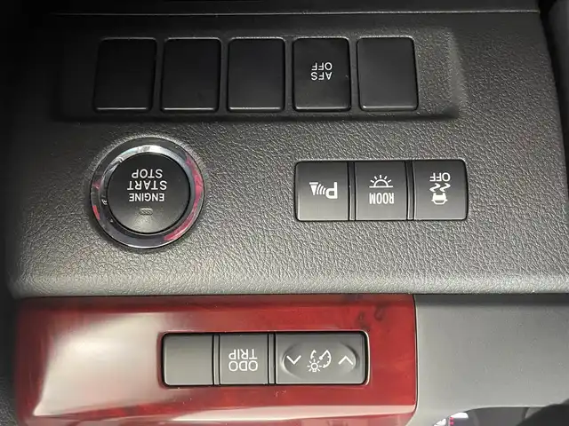 トヨタ ヴェルファイア 3．5Z 大分県 2009(平21)年 9.6万km ホワイトパールクリスタルシャイン 純正HDDナビ/（CD/DVD/Bluetooth）/バックカメラ/両側パワースライドドア/クルーズコントロール/ビルトインETC/クリアランスソナー/ウッドコンビステアリング/ステアリングスイッチ/スマートキープッシュスタート/純正アルミホイール/オートライト