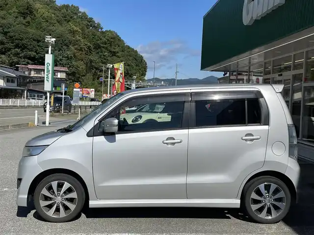 スズキ ワゴンＲ スティングレー T 岐阜県 2011(平23)年 8.3万km シルキーシルバーメタリック 4WD/スマートキー/SDナビ/【Bluetooth．CD.DVD.AM/FM．TV】/ETC/バックカメラ/純正アルミホイール/ベンチシート/シートヒーター/オートライト/フォグライト/ドアバイザー/ウィンカーミラー/保証書/取扱説明書/スペアキー
