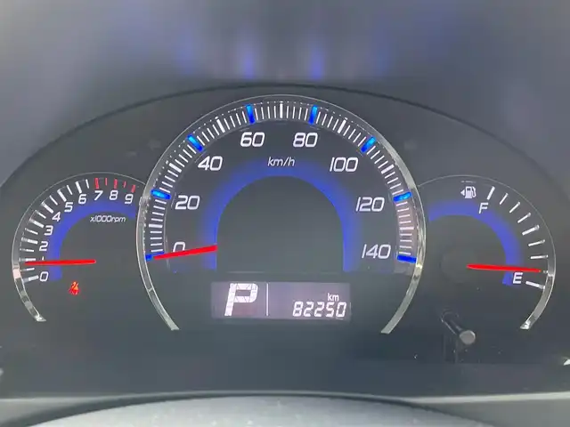 スズキ ワゴンＲ スティングレー T 岐阜県 2011(平23)年 8.3万km シルキーシルバーメタリック 4WD/スマートキー/SDナビ/【Bluetooth．CD.DVD.AM/FM．TV】/ETC/バックカメラ/純正アルミホイール/ベンチシート/シートヒーター/オートライト/フォグライト/ドアバイザー/ウィンカーミラー/保証書/取扱説明書/スペアキー