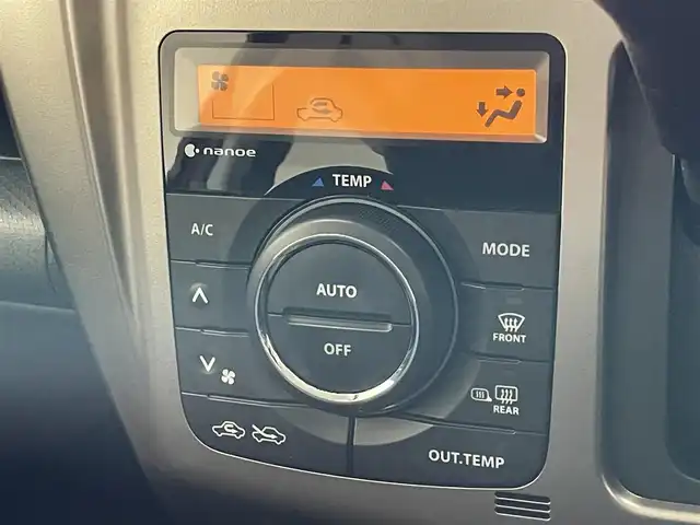 スズキ ハスラー Jスタイル Ⅱ 愛知県 2016(平28)年 6.7万km フェニックスレッドパール/ホワイト2トーンルーフ 社外ナビ　シートヒーター　禁煙車　フルセグＴＶ　ＤＶＤ　ＥＴＣ　ドラレコ　衝突軽減　車線逸脱　デュアルカメラブレーキサポート　ＨＩＤオートライト　フォグ　Ｂｌｕｅｔｏｏｔｈ　ハーフレザー　純正マット　アイドリングストップ　純正１５インチAW　特別仕様車　プッシュスタート　スマートキー