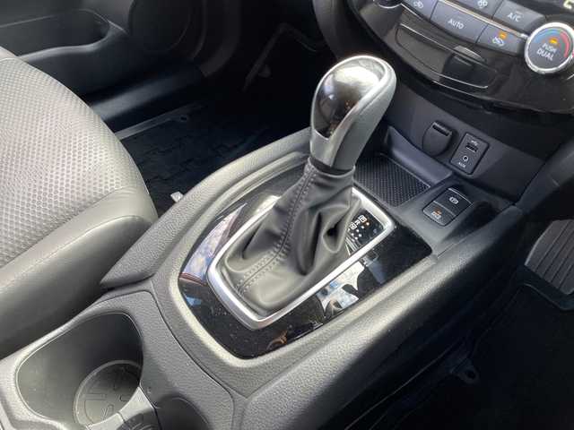 日産 エクストレイル 20Xi Vセレクション 神奈川県 2021(令3)年 2.2万km ガーネットレッド ワンオーナー/インテリジェント4×4/プロパイロット/純正SDナビ/・ワンセグ/CD/DVD/BT/USB/AUX/インテリジェントアラウンドビューモニター/インテリジェントルームミラー/クリアランスソナー/カブロンシート/全席シートヒーター/前席パワーシート/パワーバックドア/ビルトインETC/前方ドライブレコーダー/ビークルダイナミクスコントロール/セーフティシールド/・インテリジェントエマージェンシーブレーキ/・車線逸脱警報/・後側方車両検知警報/アドバンスドヒルディセントコントロール/インテリジェントDA（ふらつき警報）/コーナリングスタビリティアシスト/アクティブエンジンブレーキ/革巻きステアリング/MTモード付AT/純正18インチAW/オートライト/オートマチックハイビーム/純正LEDヘッドライト/フォグランプ/アイドリングストップ/プッシュEgスタート/ストップ/インテリジェントキー×2/ターンランプ付電動格納ドアミラー/ヒーテッドドアミラー/純正フロアマット/取扱説明書/ナビ取扱説明書/新車時保証書