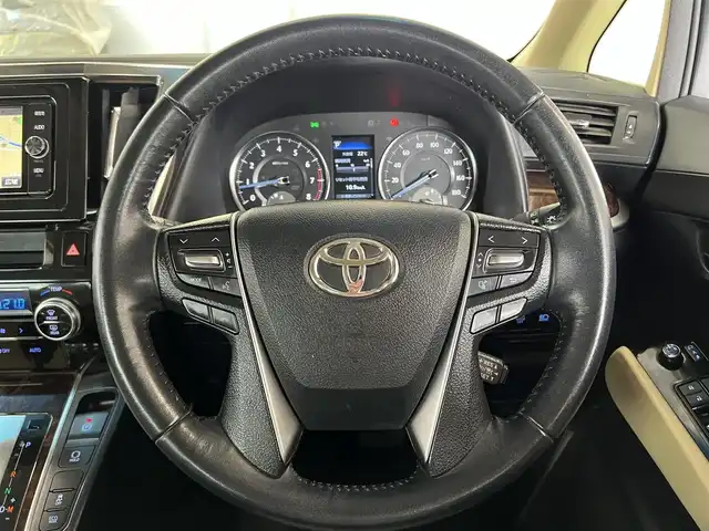 トヨタ アルファード X 栃木県 2018(平30)年 6.5万km グラファイトM ワンオーナー/純正ナビ/Bluetooth　CD　DVD/フルセグ　TV/バックカメラ/・トヨタセーフティセンス/・衝突軽減システム/・衝突軽減ブレーキ/・車線逸脱警報/・車線逸脱抑制機能/・ふらつき警報/・速度認識機能/・標識認識機能/電子パーキングブレーキ/オートブレーキホールド/ステアリングスイッチ/クルーズコントロール/オートライト/ヘッドライトLED/エンジンプッシュボタン/スマートキー×2