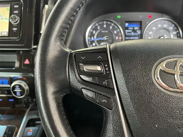 トヨタ アルファード X 栃木県 2018(平30)年 6.5万km グラファイトM ワンオーナー/純正ナビ/Bluetooth　CD　DVD/フルセグ　TV/バックカメラ/・トヨタセーフティセンス/・衝突軽減システム/・衝突軽減ブレーキ/・車線逸脱警報/・車線逸脱抑制機能/・ふらつき警報/・速度認識機能/・標識認識機能/電子パーキングブレーキ/オートブレーキホールド/ステアリングスイッチ/クルーズコントロール/オートライト/ヘッドライトLED/エンジンプッシュボタン/スマートキー×2