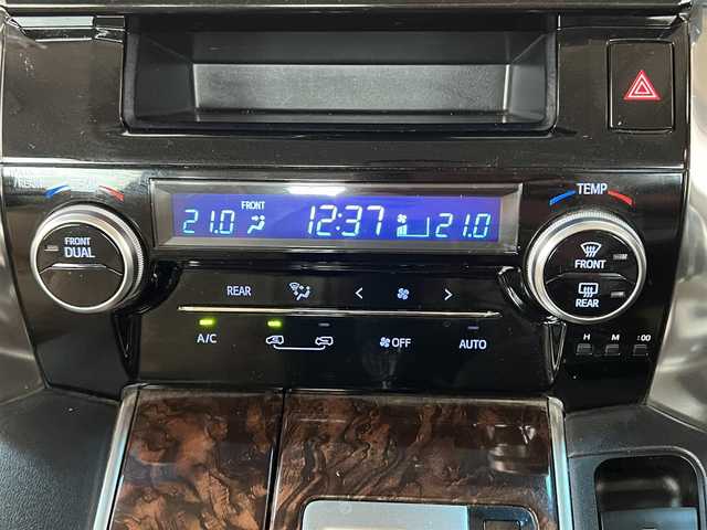 トヨタ アルファード X 栃木県 2018(平30)年 6.5万km グラファイトM ワンオーナー/純正ナビ/Bluetooth　CD　DVD/フルセグ　TV/バックカメラ/・トヨタセーフティセンス/・衝突軽減システム/・衝突軽減ブレーキ/・車線逸脱警報/・車線逸脱抑制機能/・ふらつき警報/・速度認識機能/・標識認識機能/電子パーキングブレーキ/オートブレーキホールド/ステアリングスイッチ/クルーズコントロール/オートライト/ヘッドライトLED/エンジンプッシュボタン/スマートキー×2