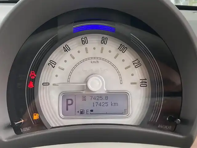 スズキ ラパン S 静岡県 2020(令2)年 1.8万km シフォンアイボリーM エンジンスタートボタン/パワーステアリング/パワーウィンドウ/アイドリングストップ/マニュアルエアコン/スマートキー/純正SDナビ（BT.ワンセグ）/D席シートヒーター/純正アルミホイール/ABS/横滑り防止装置/コーナーセンサー後のみ/レーンキープアシスト/オートライト/Wエアバック/衝突軽減システム