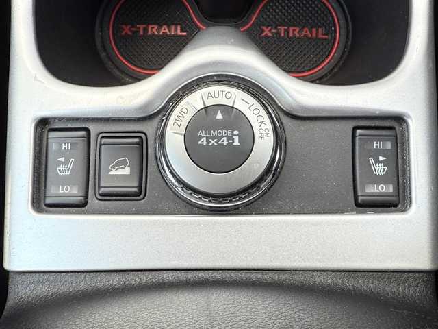 日産 エクストレイル ハイブリッド 20X エマージェンシーブレーキ 千葉県 2016(平28)年 5.1万km ブリリアントホワイトパール 純正メモリナビ　/バックカメラ　/Ｂｌｕｅｔｏｏｔｈ接続　/フルセグＴＶ　/ＣＤ／ＤＶＤ　/シートヒーター　/ビルドインＥＴＣ　/サンルーフ　/電動リアゲート　/コーナーセンサー　/４ＷＤ　/純正アルミホイール